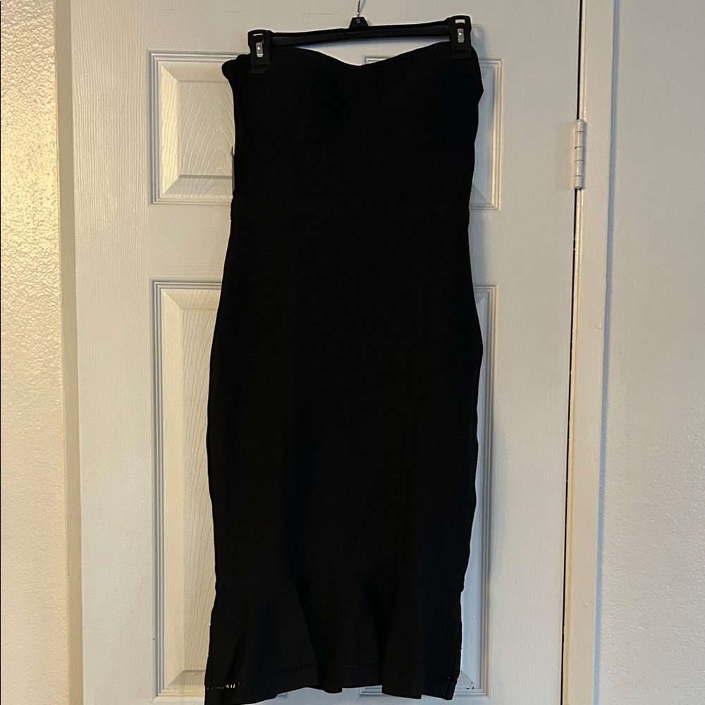 New with tags BEBE Bandage Elegant Black Strapless Dress